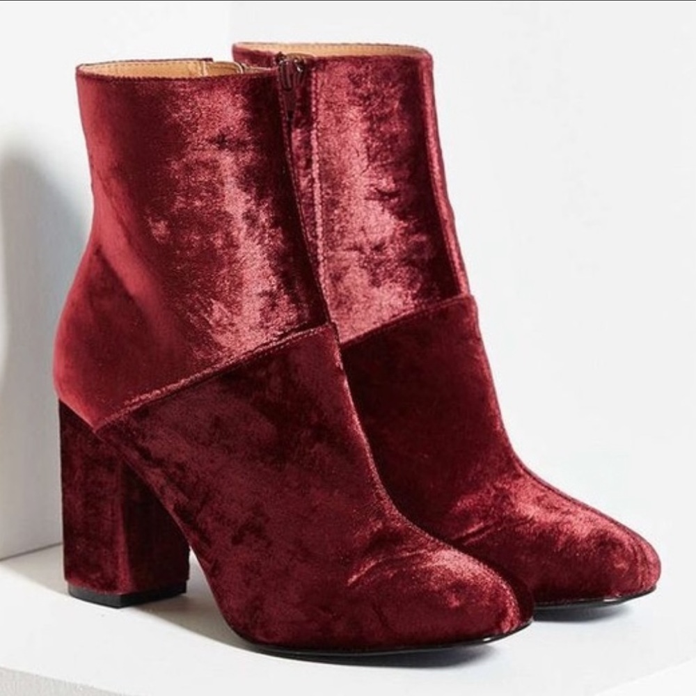 Burgundy Velvet Urban Outfitters Booties Gem